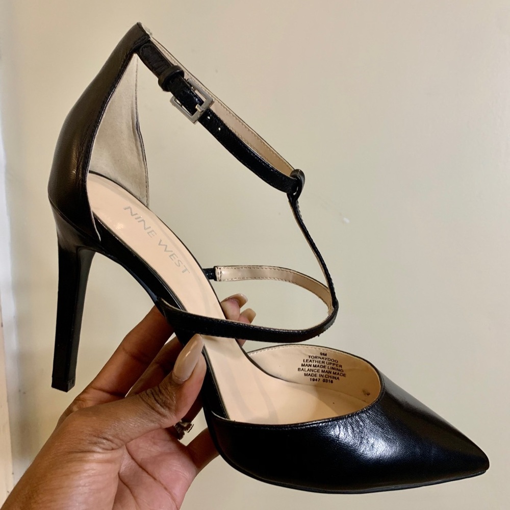 NWOT Nine West Strappy Heels